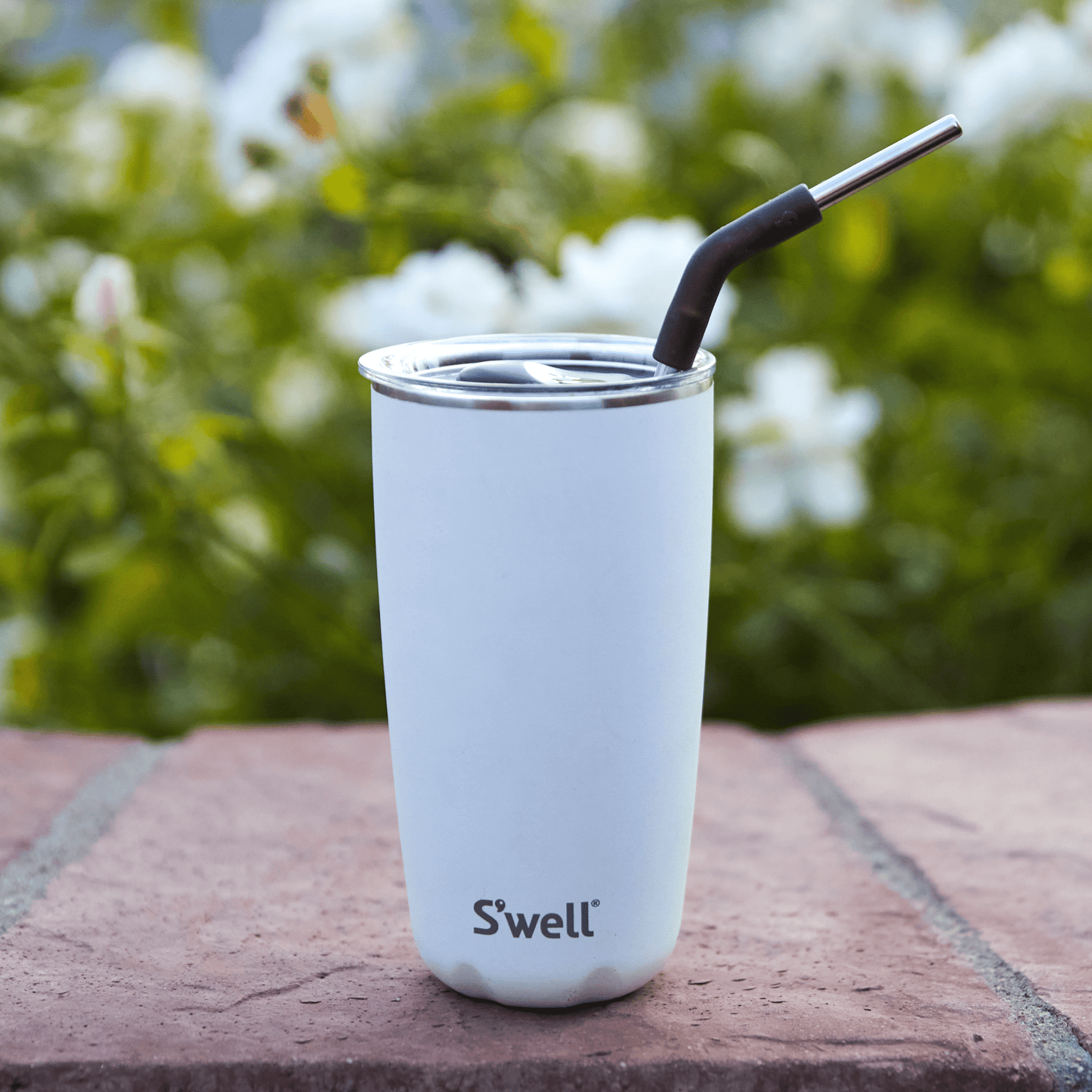 stainless-steel-straw-set-k8 Swell-Stainless-Steel-Straw-Set-Lifestyle-1.png