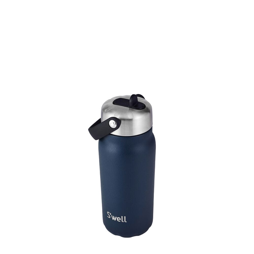 explorer-with-flip-straw-lid-18oz-g8 5345123_Swell-Explorer-with-Flip-Straw-Water-Bottle-18oz-Azurite-Blue-Front-Angled_74ce_1.jpg