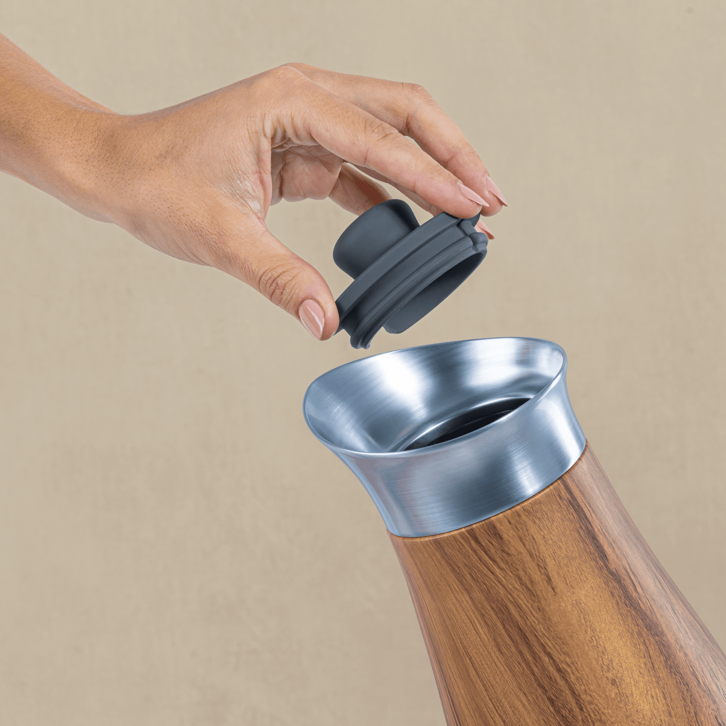 carafe-with-lid-z6 Swell-Carafe-Teakwood-Lifestyle.png