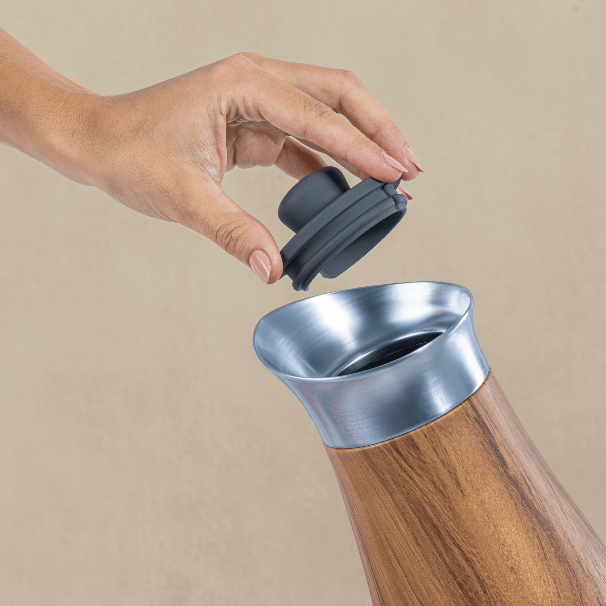 carafe-with-lid-z6 Swell-Carafe-Teakwood-Lifestyle.png